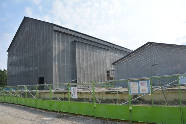 現在伽藍の中央で中金堂が再建工事中。こちらも薬師寺のように再建ラッシュのようです。