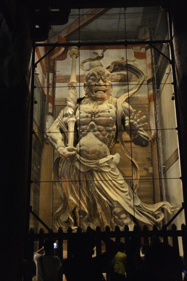 同じく金剛力士像