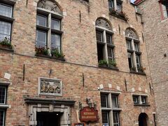 デュク　ドゥ　ブルゴーニュ

早く到着していればここで夕食をとるか、宿泊するかしたかったな。