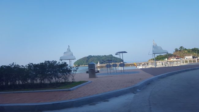 海辺の飾りがヨット型？