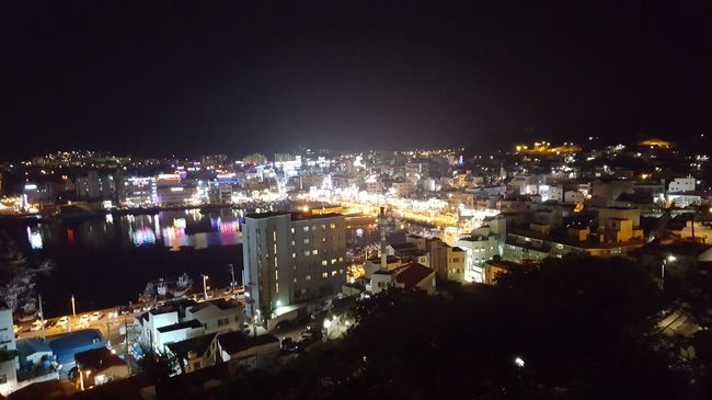 絵をみながら上まで登ると夜景がきれいです。