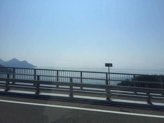 道後温泉で一泊したあと、しまなみ海道を渡って本州に向かいます。