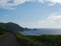 スコトンからの帰りは江戸屋山道という丘の上の道を通る。
ここもなかなかの絶景。トド島展望台がある。
