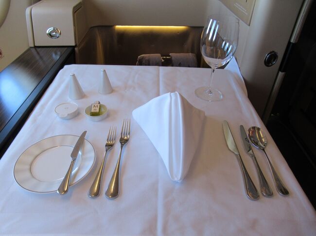 エティハド航空 A340-600 ファーストクラス搭乗記・カイロ