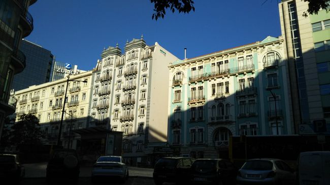 カンポ・グランデのバスターミナルは非常にわかりづらいと聞いていたので、前日に事前チェックしに行きましたが、結局、どこから発車するのか分からないまま。<br /><br />前日夜に入念にインターネットで調べたので、あまり不安を感じずに、再度カンポ・グランデ駅へ向かいました。<br /><br />