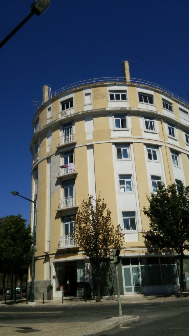 10時半に空港に到着して、メトロでホテルへ。<br />駅からの道に迷ってしまい、タクシーでホテルに向かいました。地図が読めないあたし。<br /><br />利用したホテルはプリンセサホテルアンドティーです。<br />11時過ぎに到着したのですが、部屋に入っていいよーとのことでした。<br />親切！！