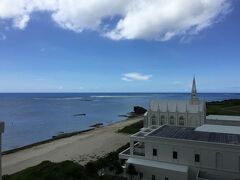 一休.comの格安プランだったので
期待はしていませんでしたが
教会ビューでした
やはり若干高くてもパティオ側が
お勧めですね
ちょっとさみしい