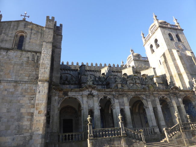 カテドラル裏面