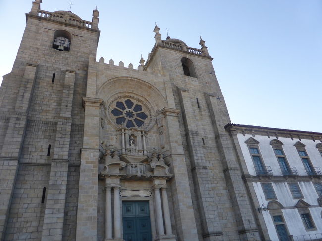 カテドラル正面