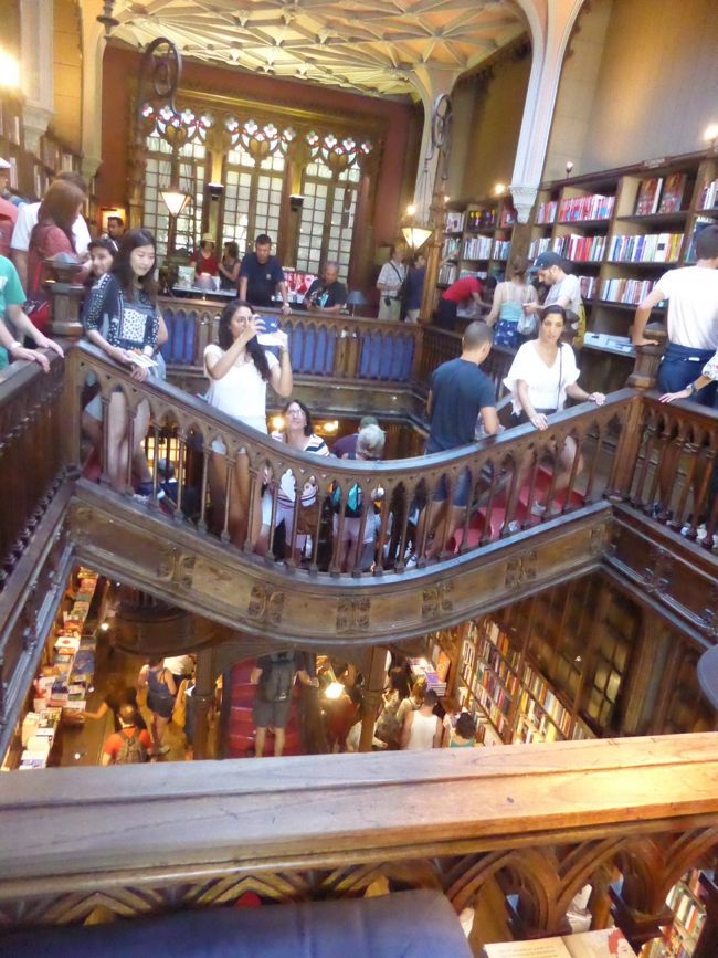 それにしてもすごい人