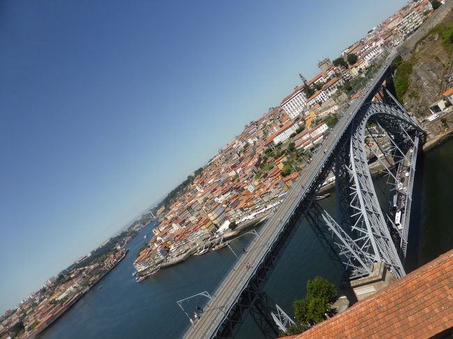 再びドウロ川を渡ります。<br />