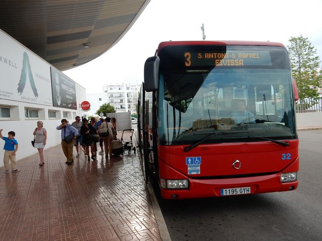 イビサタウンから約30分でサンアントニに到着。