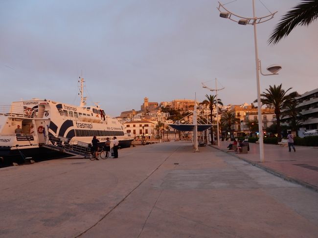 マリーナに出ます。