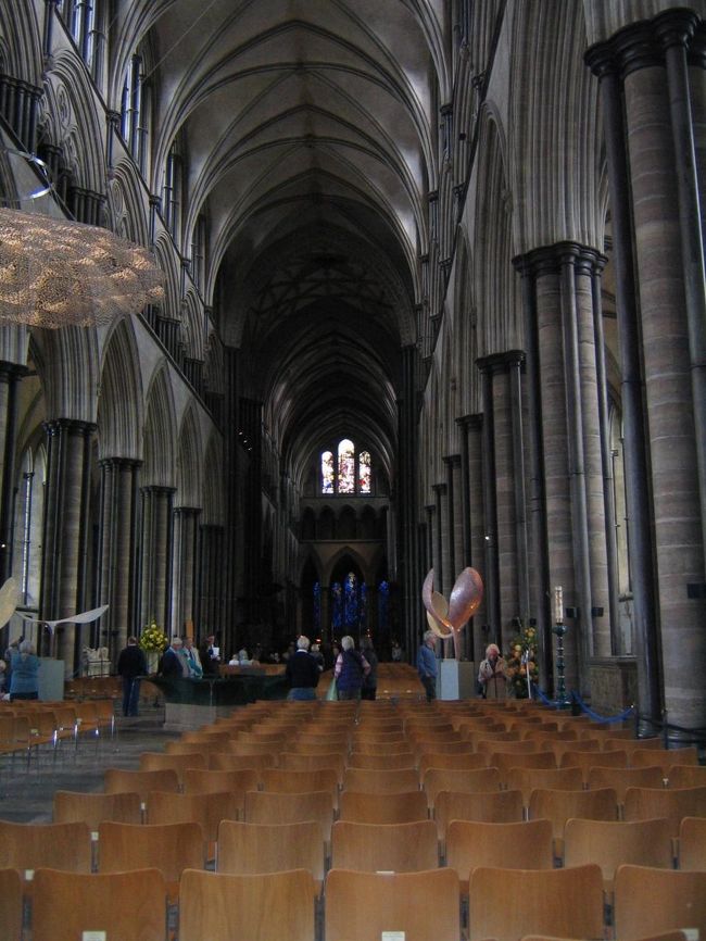 ソールズベリー大聖堂にはマグナ・カルタの原本の一つが保管されています。