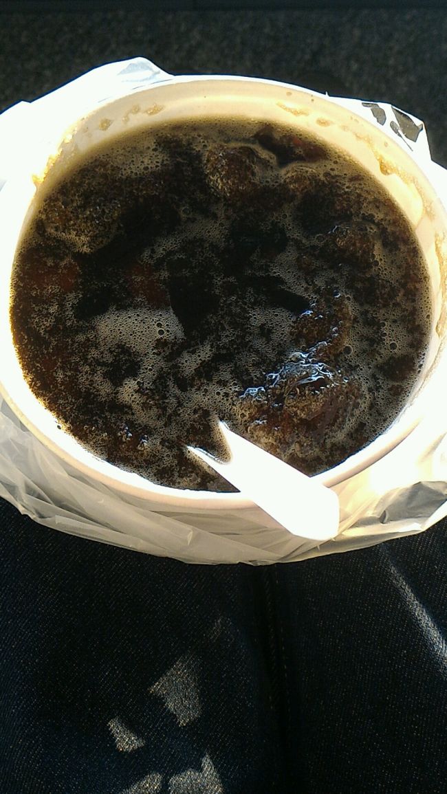 空港でいただきます。<br />シロップがシャーベットになっていてオイシイ〜<br />冷え冷えです。