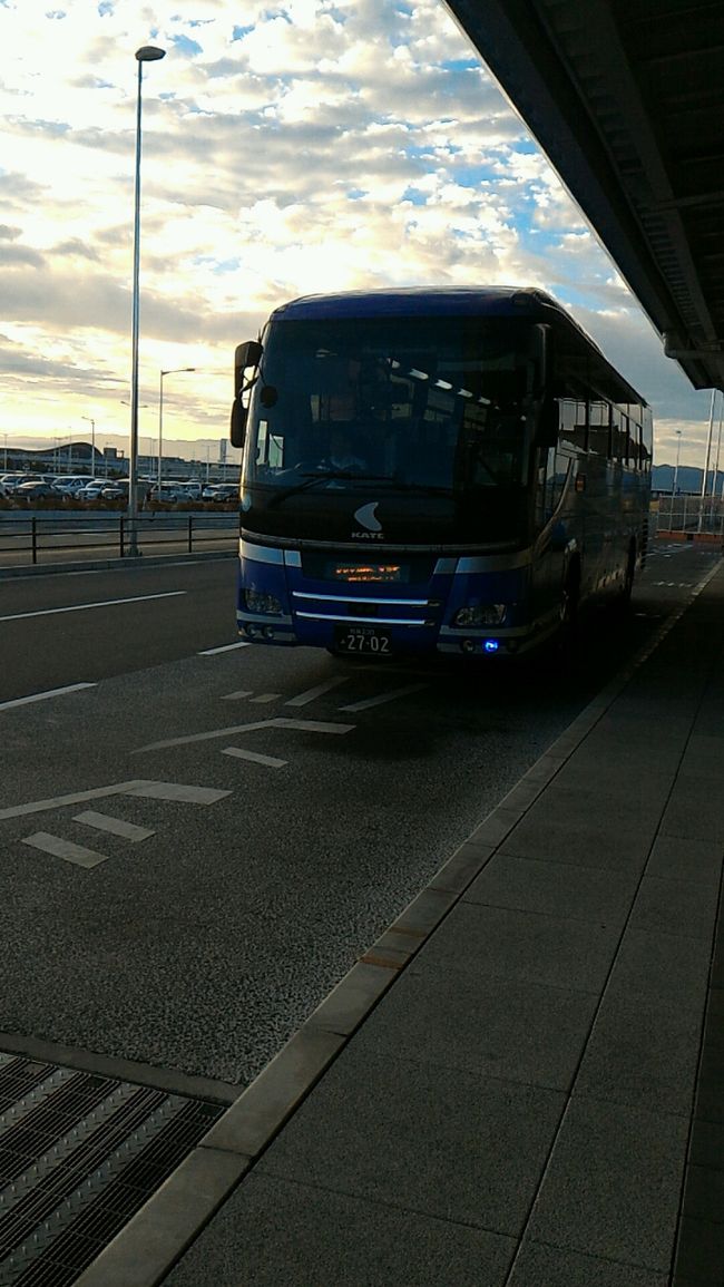 リムジンバスで帰ります〜。<br /><br />今回も充実した旅行でした。<br />かえってから両足が猛烈な筋肉痛になってます。（泣）<br /><br /><br />また来月も行きたいな。セールしないかな〜<br />バニラエアさんお願いします！！