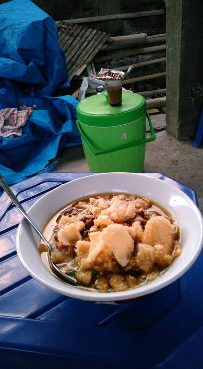 よかったらコピも飲んだら？外国人だろ、珍しいんだよ。