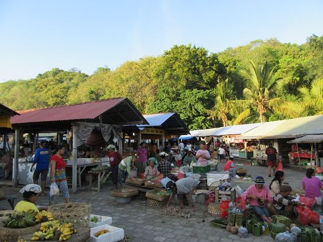 パダンバイの朝市だわ。