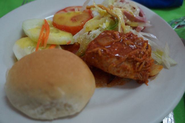 またしても、ブッフェスタイル。<br />メキシコ料理が主でした。辛い料理ばかりかと思ってたけど、意外とそうでもない。