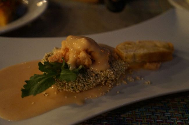 これなんだっけな…確か鶏肉か豚肉のフリッタータみたいな…忘れてしまったけれど、美味しかった。