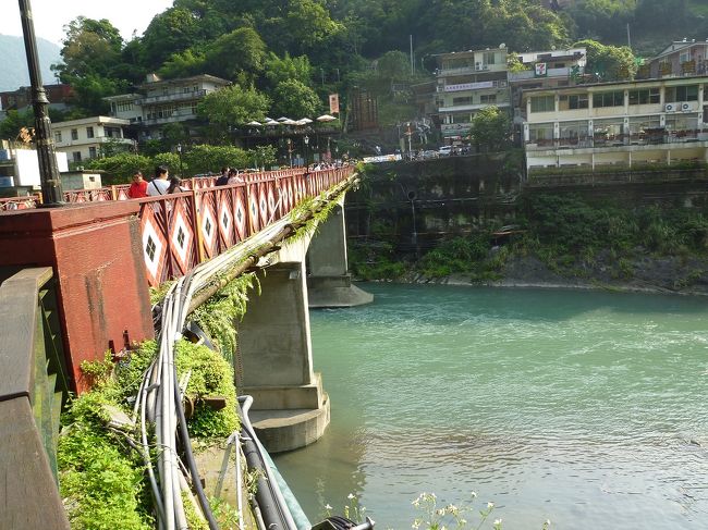 烏来老街を散策<br /><br />南勢渓