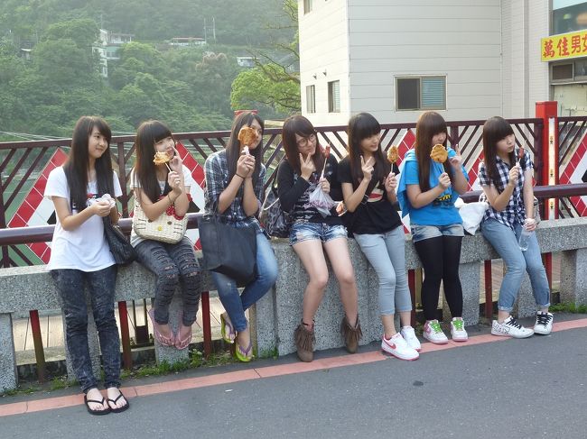 圭さんが台湾のお嬢さんからシャッターを頼まれました。私も一枚。