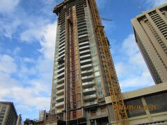 建築途中ですが、もう売り出していました。


Hilton TAPA Tower
ワイキキ、アメリカ合衆国 〒96815, Honolulu, HI 96815 アメリカ合衆国
75M7+4G ホノルル, アメリカ合衆国 ハワイ州
hilton.com