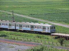 田んぼアート駅に列車が到着しました。