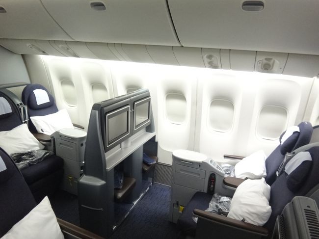ユナイテッド航空ビジネスクラスで行くハワイ ザ リッツ カールトン ワイキキ泊 Uaの快適なビジネス ファーストクラスの機内サービス アメニティなどのご紹介編 ホノルル ハワイ の旅行記 ブログ By リンリンベルベルさん フォートラベル