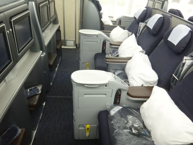 ユナイテッド航空ビジネスクラスで行くハワイ ザ リッツ カールトン ワイキキ泊 Uaの快適なビジネス ファーストクラスの機内サービス アメニティなどのご紹介編 ホノルル ハワイ の旅行記 ブログ By リンリンベルベルさん フォートラベル