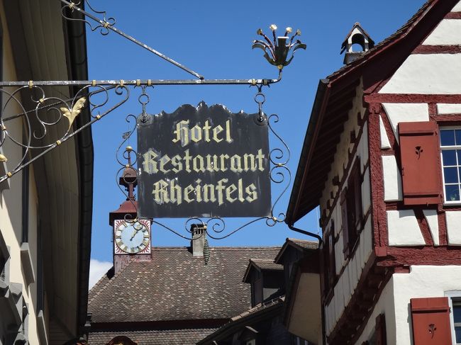 そしてこんな看板もあって、あっちこっちキョロキョロ。