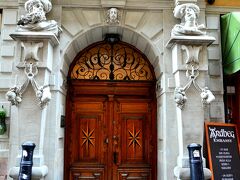 地図は持ってはいるものの、この時点ではほぼ見てない私。
ガムラスタンを抜けて、ランチ予定場所のエステルマルムエリアまで約2キロ弱を適当に歩こうとしているところ。