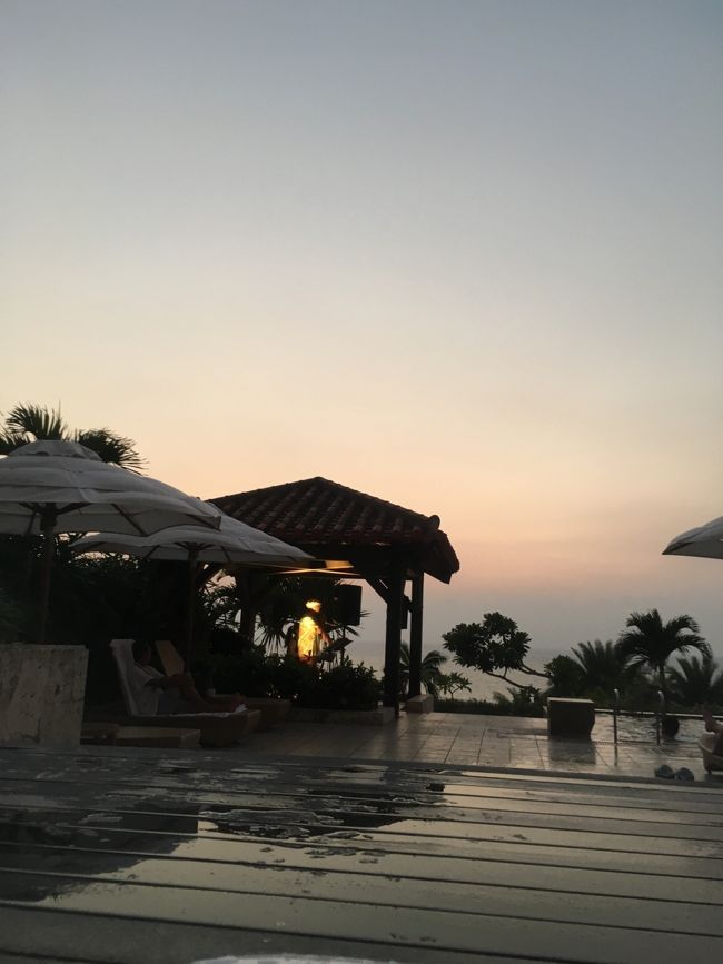 だいぶ日も暮れてきたので、そろそろお部屋へ戻ります、。<br />さっぱりシャワーして着替えて、、