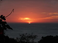 関山落日珈琲・田荘所在から見る夕陽