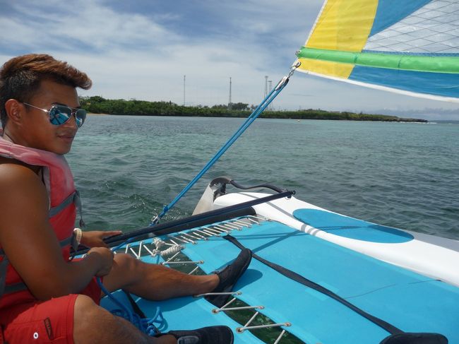 PICのクラブメイトは多才です。キッズクラブで子供たちの面倒を見たり、テニスや卓球の相手をしたり、ウインドサーフィンを教えたり・・・・そして、セイリングの運転もできます！