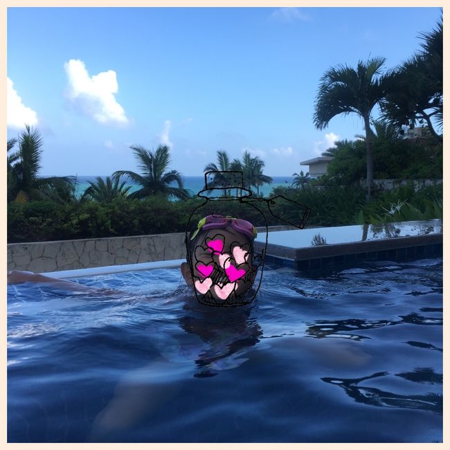 朝からプール気持ちいいね〜！