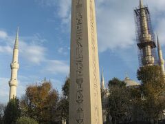 　テオドシウス1世のオベリスク。最初にイスタンブールを訪れた時の歩き方には単にオベリスクがあるという表記しかなかったなあ