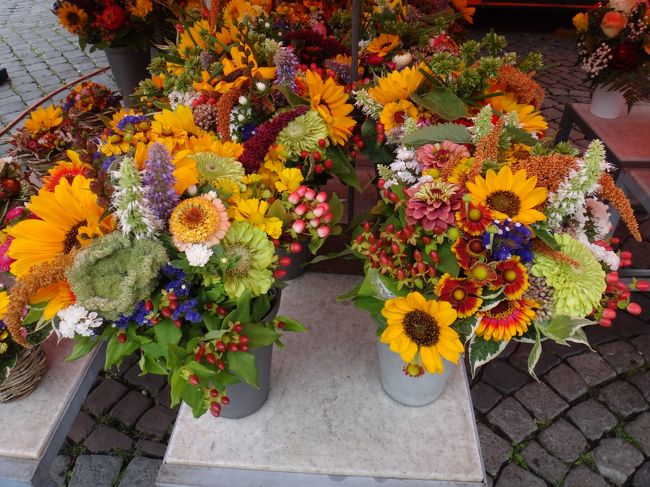 お花のアレンジも素敵なのでつい、パチリ。