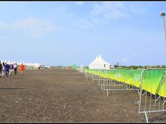 舗装もされていません＝＝