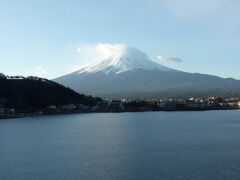河口湖周辺を散策

河口湖と富士山