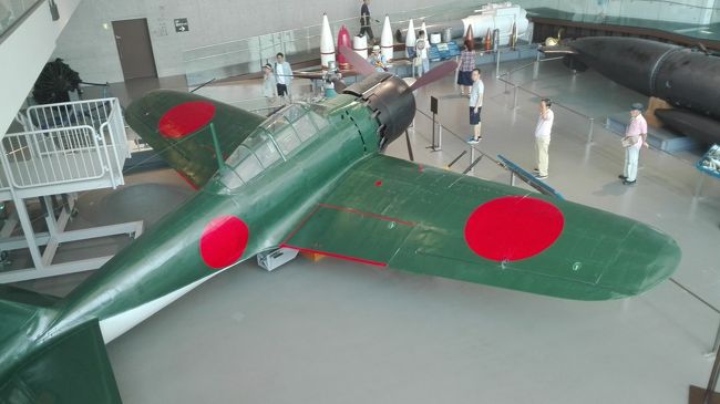 上からも拡大。知名度の割に零戦はほとんど機体が残っていない。戦争末期の日本軍の状況も考えれば仕方ないといえば仕方ないのだが。