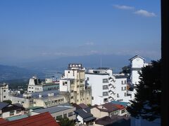 一番右に赤城山。日本百名山の一つ、皇海山（2,144m）が少し見える。