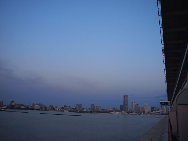 まもなく横浜入港。