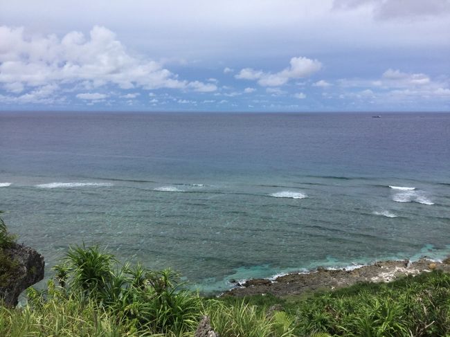 青が素敵〜<br /><br />沖縄本島とは雰囲気全然違う！<br />外国みたいです。