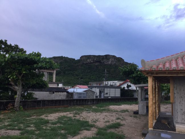 祖納地区の神社から見たティンダナハタ