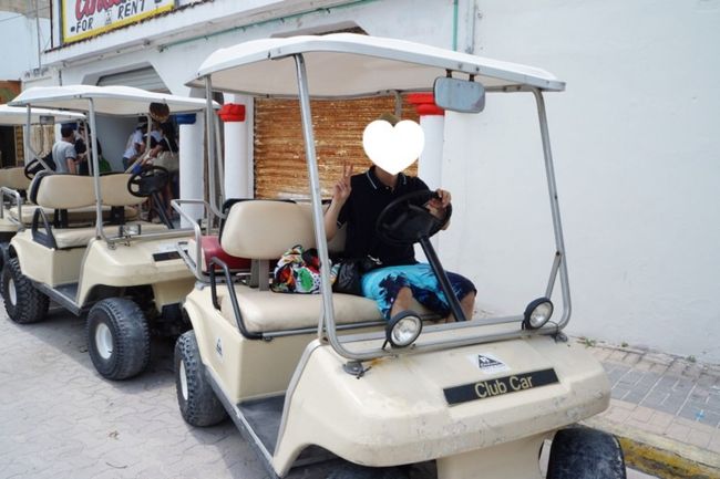 かなーり道に迷ったけど無事借りれた！<br />…なんか…ボロい気が…という懸念はこのあと確信に変わる…。<br />ほかの店のカートは、スピード結構出るのにこれはあまりでない。。そのうえ、バックもなかなか発進しなくて周りの人に笑われたり心配されたり…<br />まぁ、これも笑って話せる旅の思い出っ。<br />