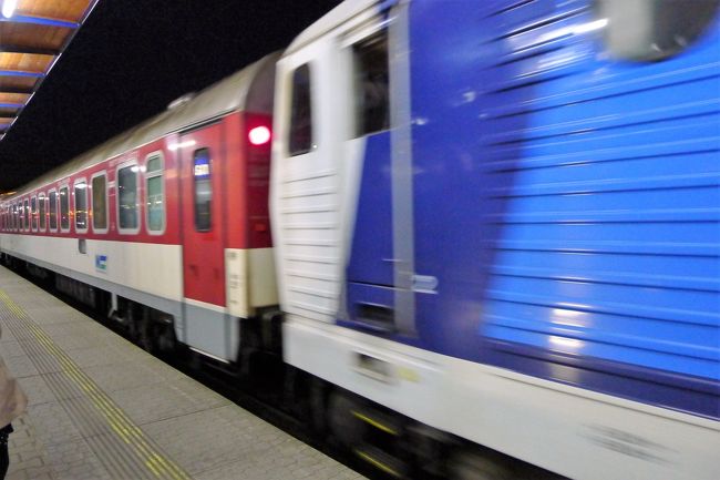 列車がキターっ！<br /><br />