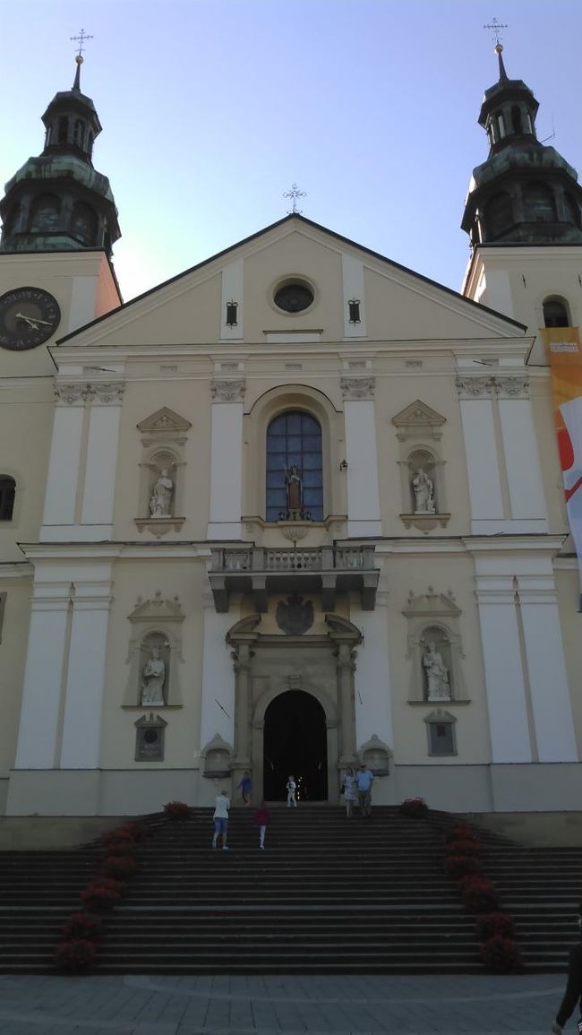 階段の上に教会