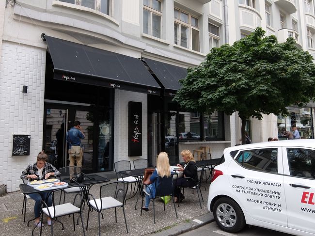 12:56<br /><br />お昼の時間です！