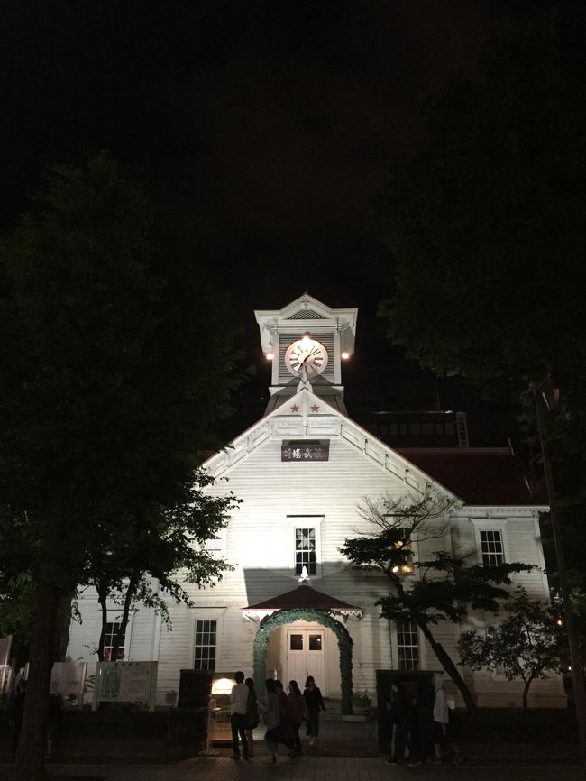 時計台もライトアップ